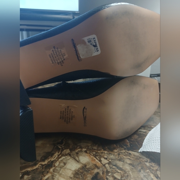 Express Women's Black Croc-Embossed Square Toe Side Zip Plank Heel Ankle Boot 10 - Picture 9 of 10